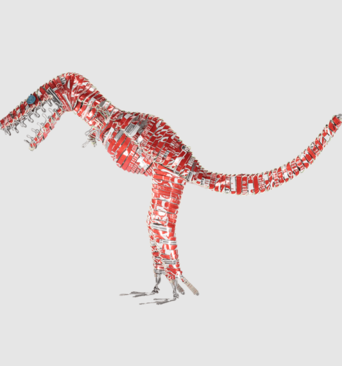 Dinosaurio en forma de lata de Coca-Cola de Acacia Creations - Imagen 2